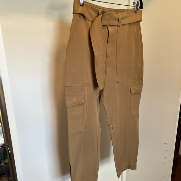 Banana Republic Slim Refined Stretch Cargo Pant 4 Short - Picture 3 of 11
